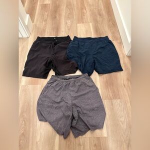 Men's shorts lot of 3 *Read*